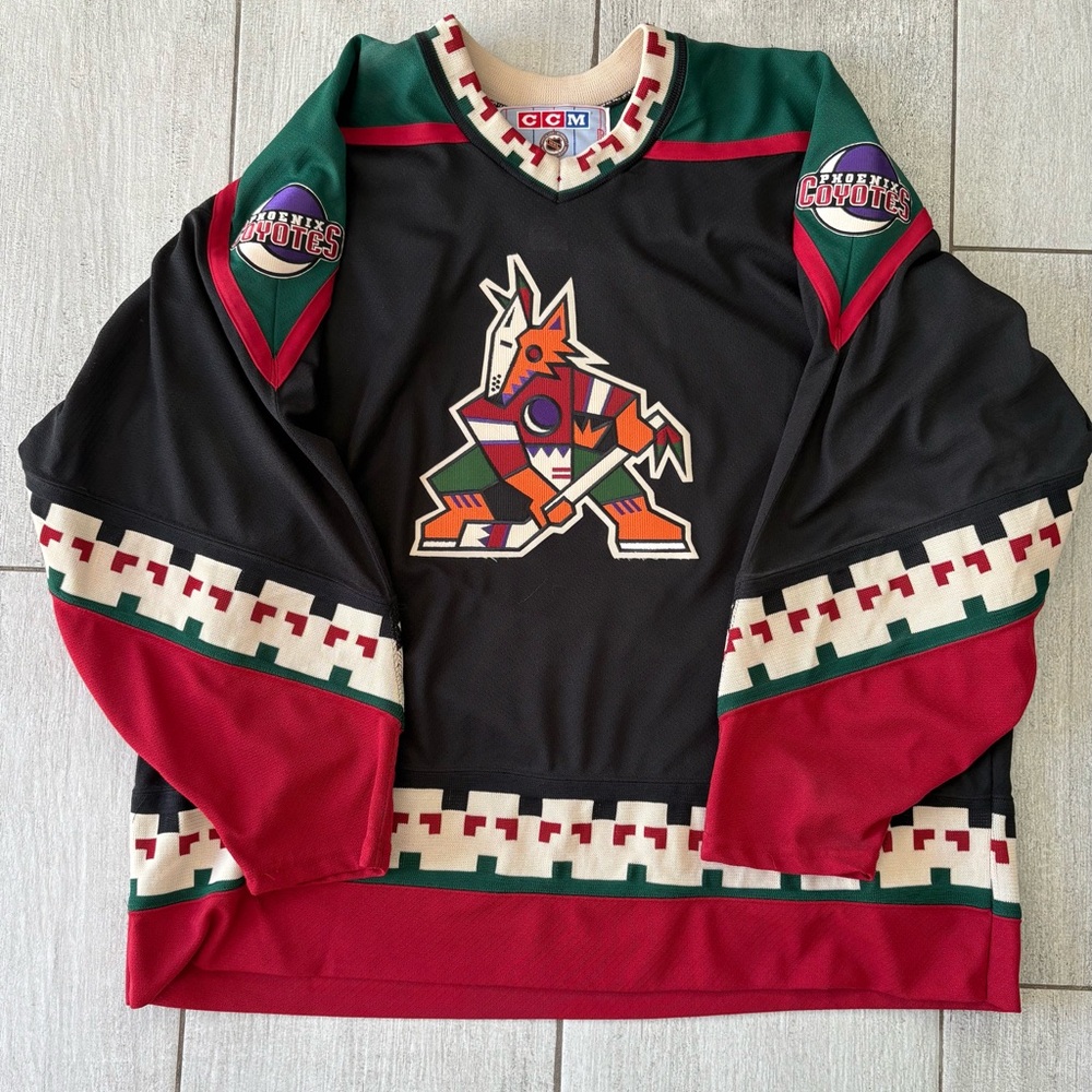 Arizona Coyotes CCM NHL Hockey Jersey - Kachina (1996-2003) (2018-2024)